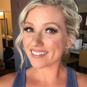 Meet your Posher, Michele